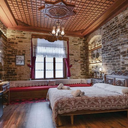 Hotel Bineri Гірокастра Екстер'єр фото