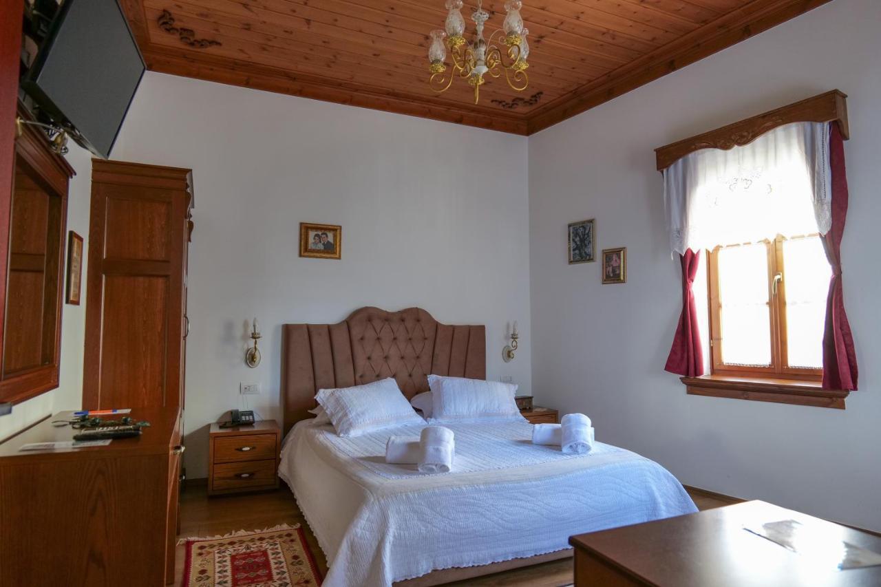 Hotel Bineri Гірокастра Екстер'єр фото