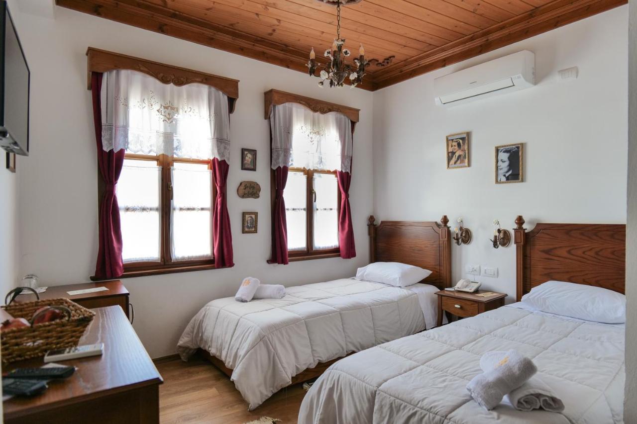 Hotel Bineri Гірокастра Екстер'єр фото