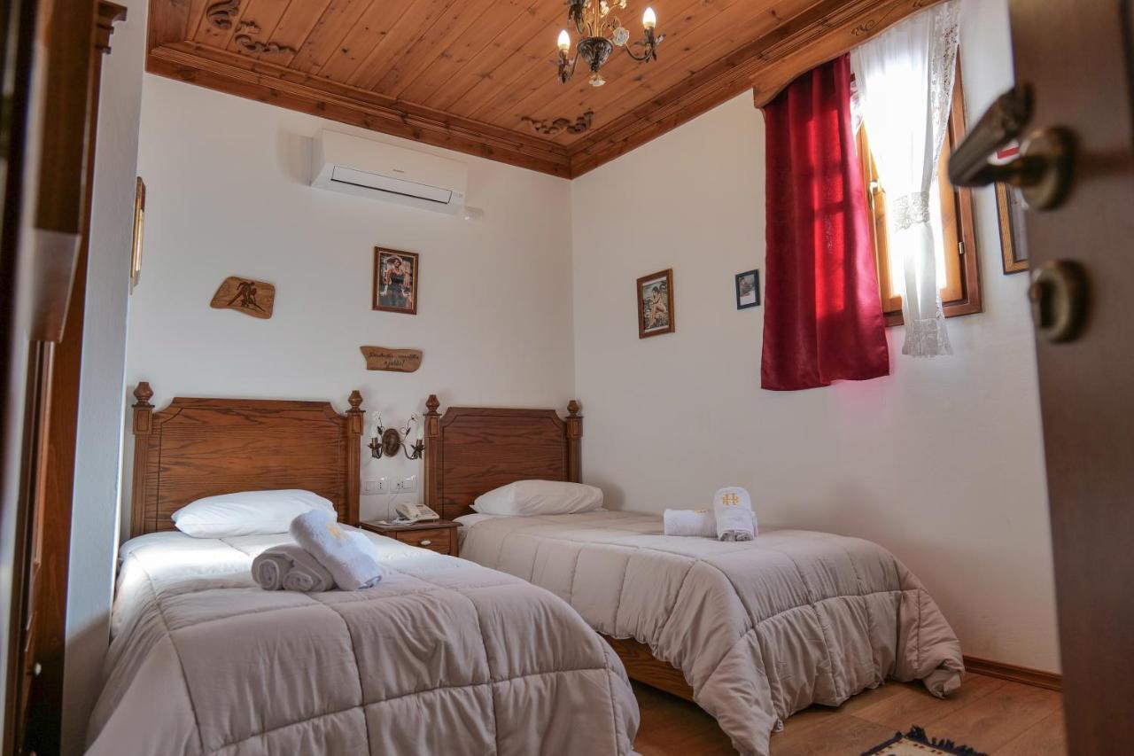 Hotel Bineri Гірокастра Екстер'єр фото