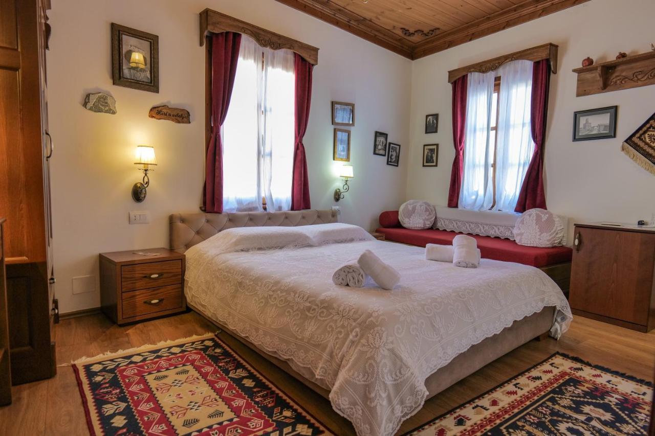 Hotel Bineri Гірокастра Екстер'єр фото