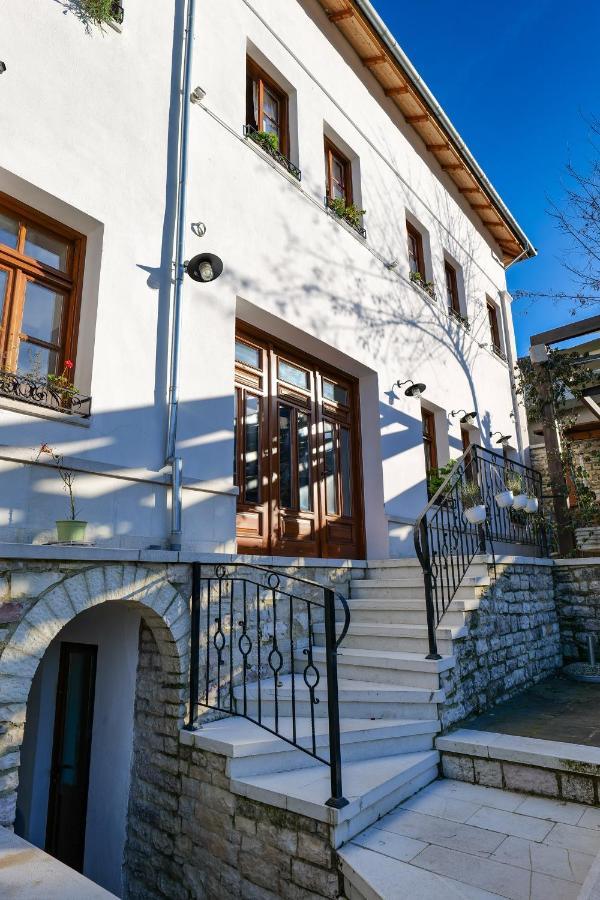 Hotel Bineri Гірокастра Екстер'єр фото