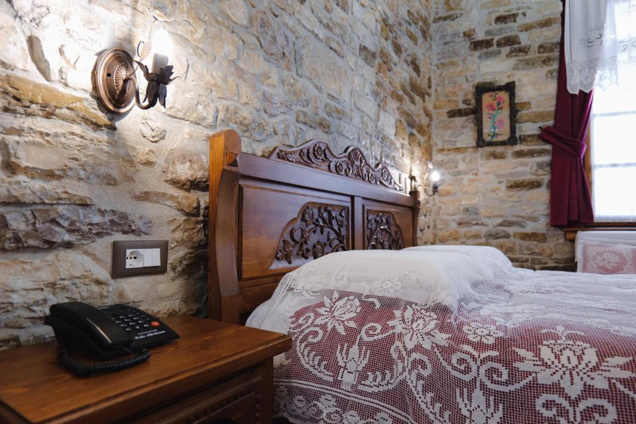 Hotel Bineri Гірокастра Екстер'єр фото