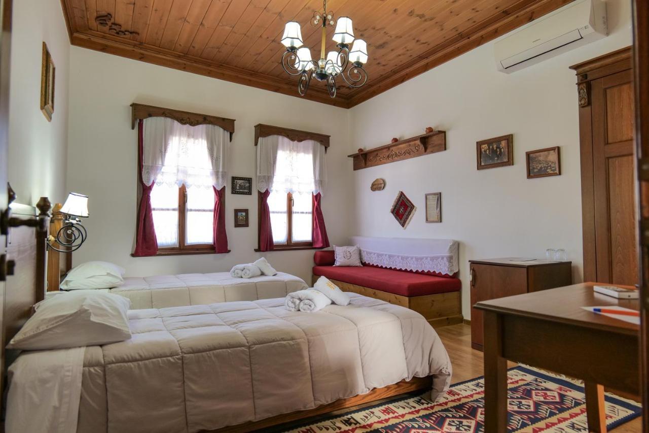 Hotel Bineri Гірокастра Екстер'єр фото