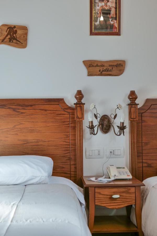 Hotel Bineri Гірокастра Екстер'єр фото