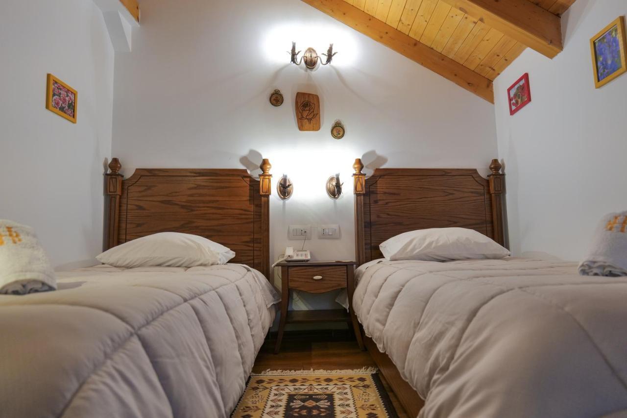 Hotel Bineri Гірокастра Екстер'єр фото